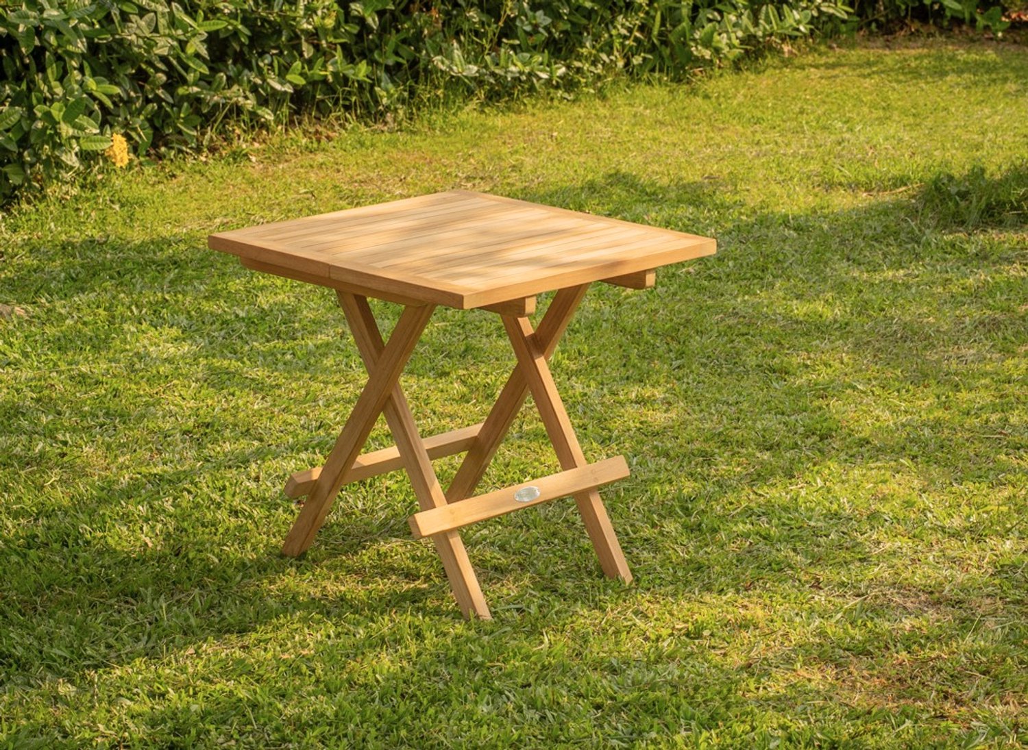 Bol.com Teakea - Teak Bijzettafel Inklapbaar 50x50x45 cm - Vouwbaar Houten Picknick- & Tuin Tafeltje - Massief Teakhout aanbieding