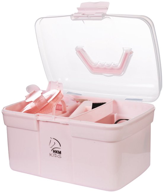 Lichtroze poetskist van HKM Kids, open met diverse accessoires erin.