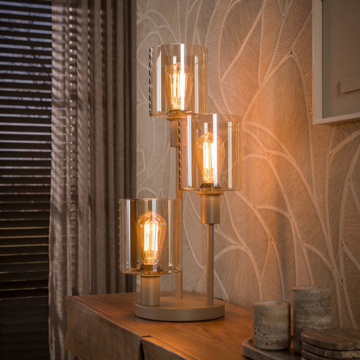 PS-Collection Tafellamp Beige Glas Metaal 3-lichts - Sepiora - tafellamp slaapkamer, tafellamp industrieel, tafellampen woonkamer, tafellamp zwart, tafel lamp, tafellamp slaapkamer industrieel, tafellampje