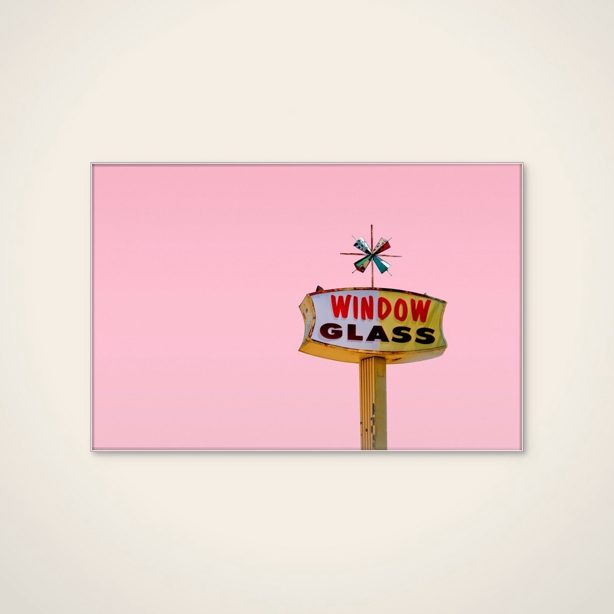 Akoestisch schilderij - 120 x 80 cm - Atomic Pink Starburst Vintage Sign van Tom Windeknecht - Abstracte wanddecoratie - wit textielframe