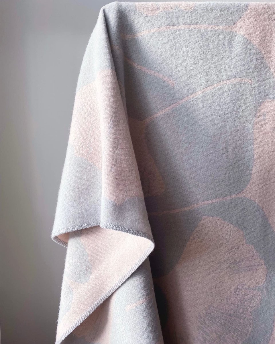 SnelShoppen - Omkeerbare Wollen Deken Plaid Knuffeldeken Eco-Wol 130x200 cm Ginkgo Pink Quartz voor Thuis, Camping, Feest en Kinderen