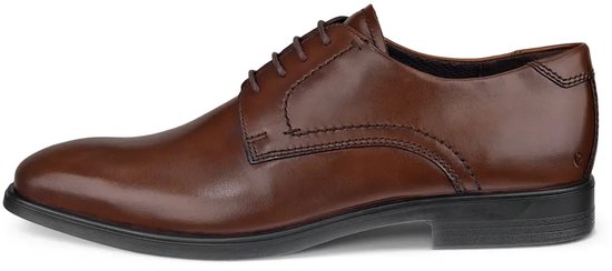 Zijaanzicht van een bruine leren Ecco veterschoen met zwarte zool en stiksels.