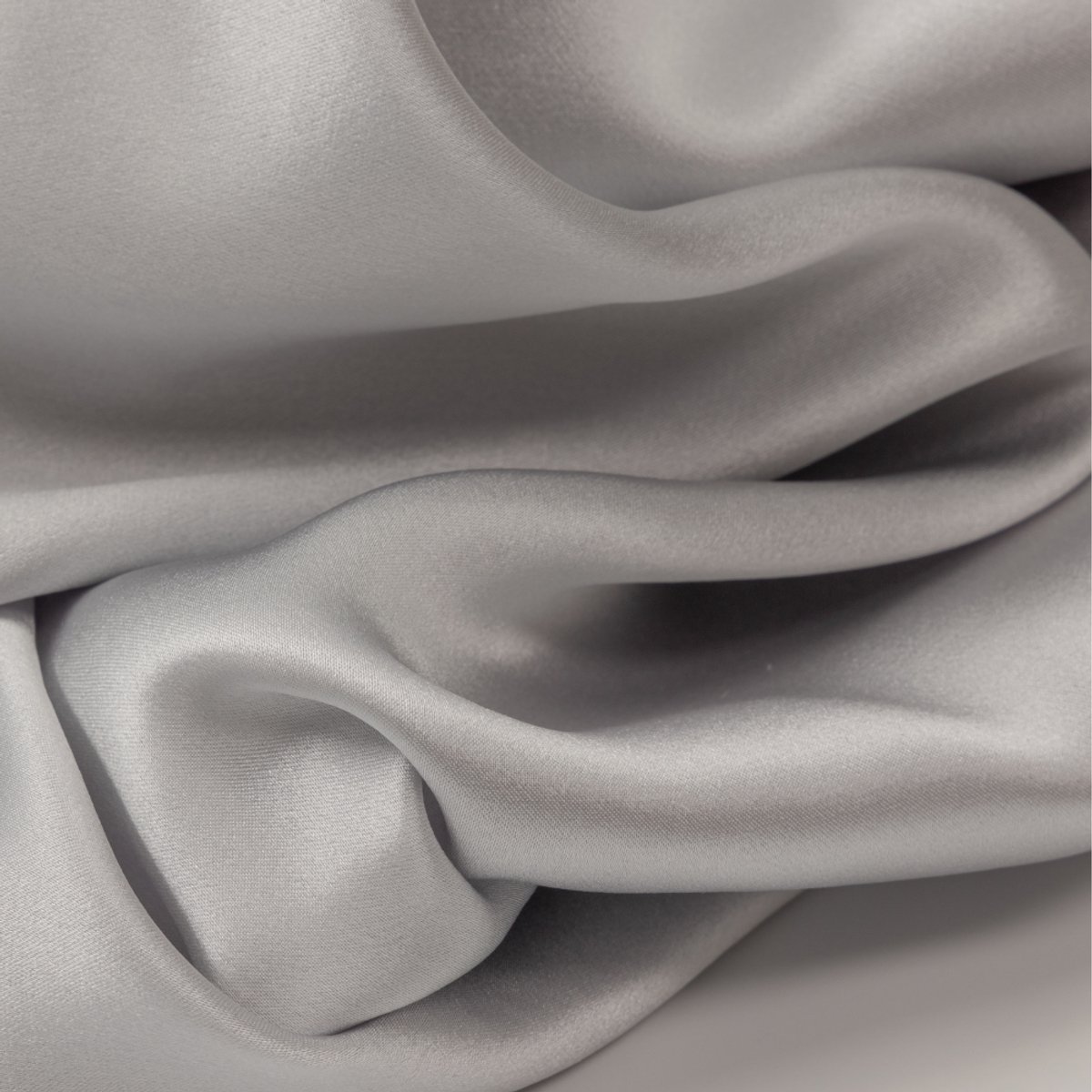 2x Zijden Kussensloop 60x70cm Licht Grijs Hotelsluiting 19 Momme - Kussensloop set - Luxe Silk Kussensloop 100% moerbei zijde - Zijde kussensloop - Silk Heaven - 60x70cm (standaard) / Hotelsluiting