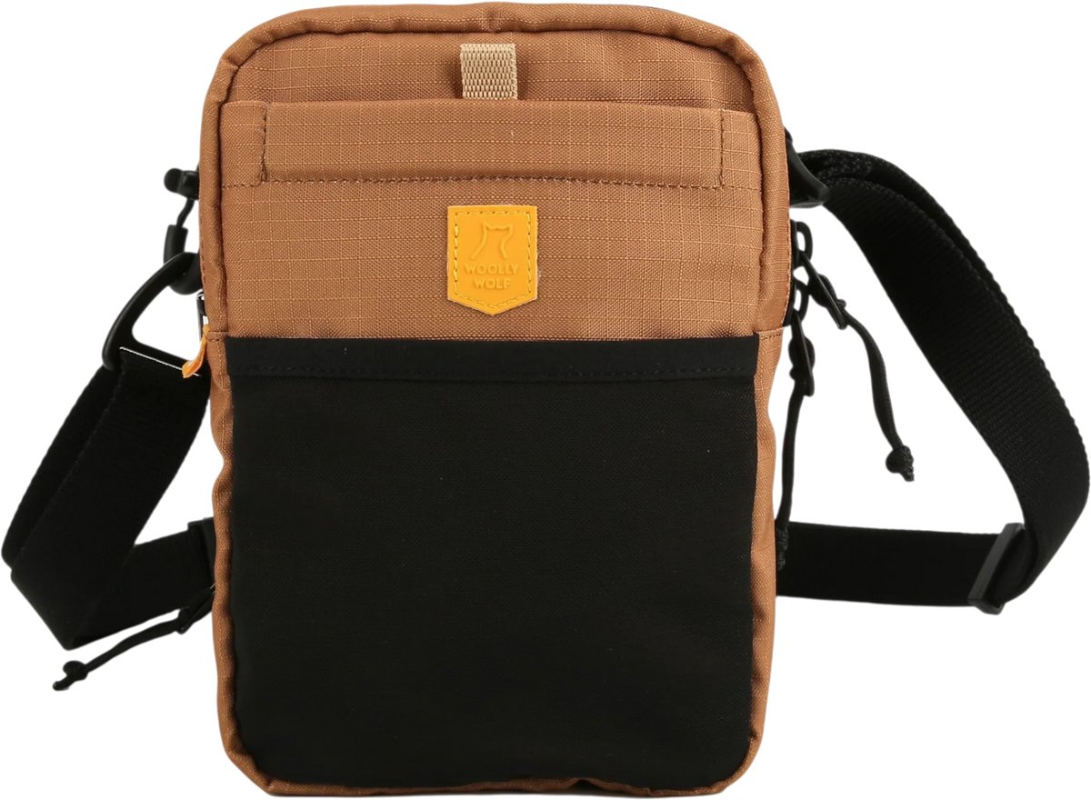 Woolly wolf - Hydration bag - Brown - beloningstasje voor honden met vak voor waterfles & afritsbare waterbak