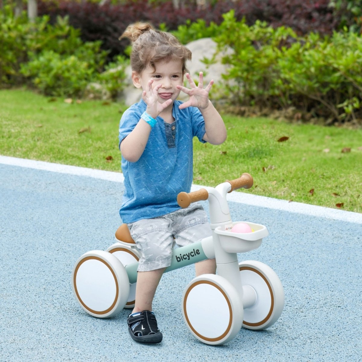 COVREO VUENOR Driewieler loopfiets 56 x 27 x 39 cm wit groen verstelbaar zadel afneembare d