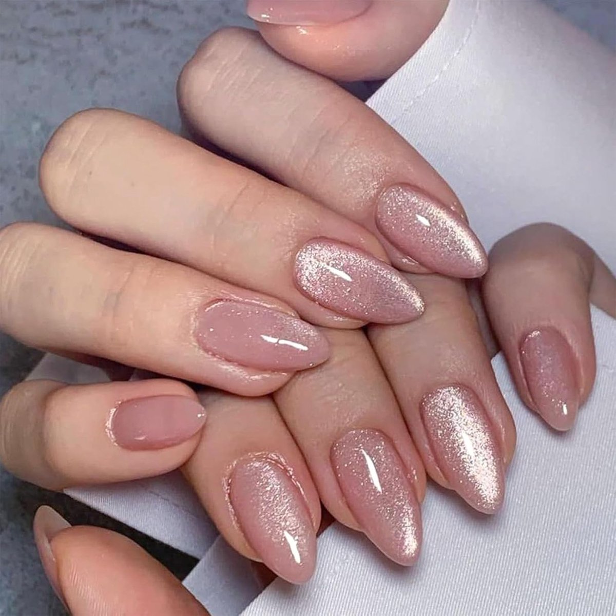 SnelShoppen - 24 Stuks Glamour Glitter Kunstnagels met Lijm - Lange Roze Glitter Amandelvormige Nepnagels - Volledige Acryl Cover voor Feestelijke Gel