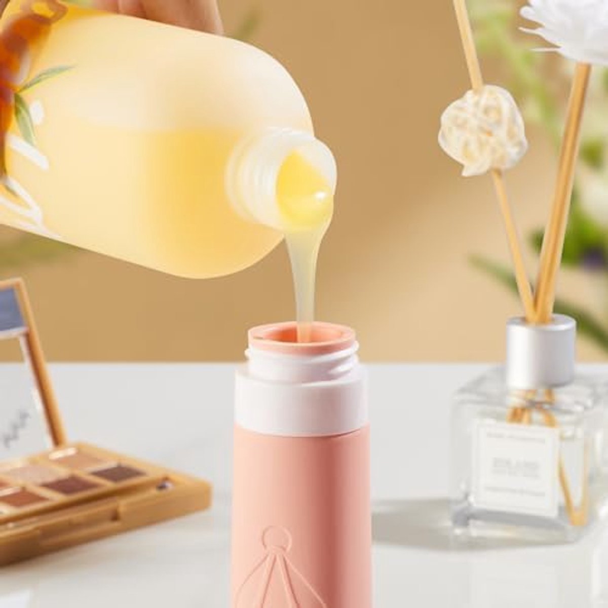 SnelShoppen - TSA Goedkeurde Silicone Reisbottles 90ml - Lekvrije Toilettas voor Vrouwen - BPA-vrij, Ideaal voor Vakantie, Camping & Reizen - Inclusie