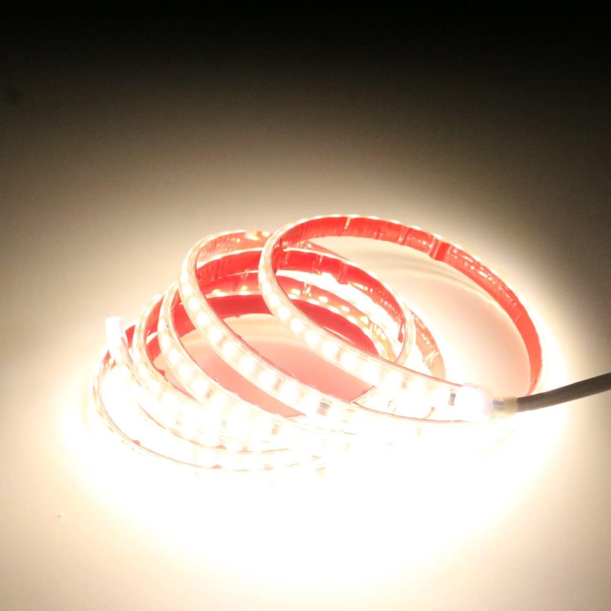 SnelShoppen - 2M LED Strip Lichten 2835 220V Waterdichte Wit 4000K met Schakelaar - Perfect voor Buiten en Binnen, Tuin, Keuken, Feest