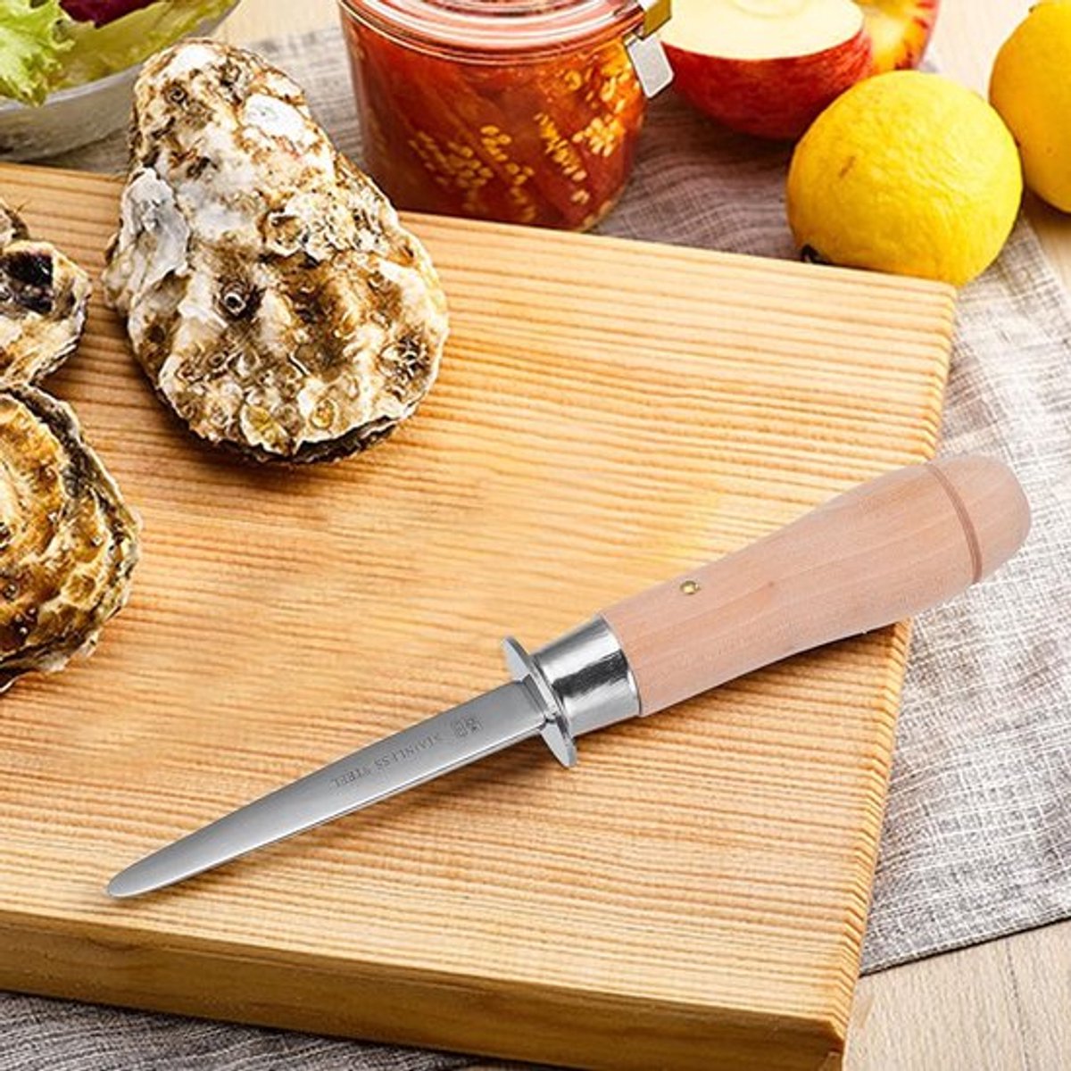Roestvrijstalen oestermes met lange steel voor het eenvoudig en veilig pellen van oesters, ideaal voor het bereiden van zeevruchten en schaal- en schelpdieren