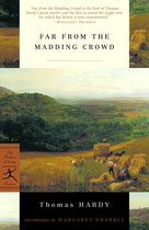 Boekcover: 'Far From The Madding Crowd' door Thomas Hardy. Een landschap met graanvelden en hooibalen.