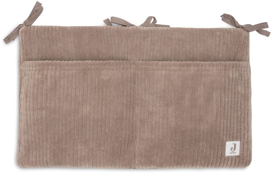 Jollein boxzak organizer, milky coffee, met ribbelstof en vier strikjes aan de bovenkant.