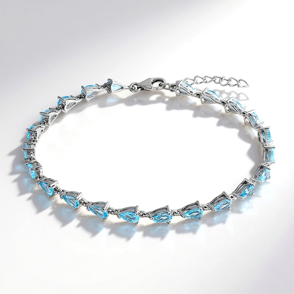 Cavill - Zilveren Verstelbare Armband - 925 Sterling Zilver Gerhodineerd - Hemelsblauwe Topaas Peervormig 4.896 ct - Handgemaakt