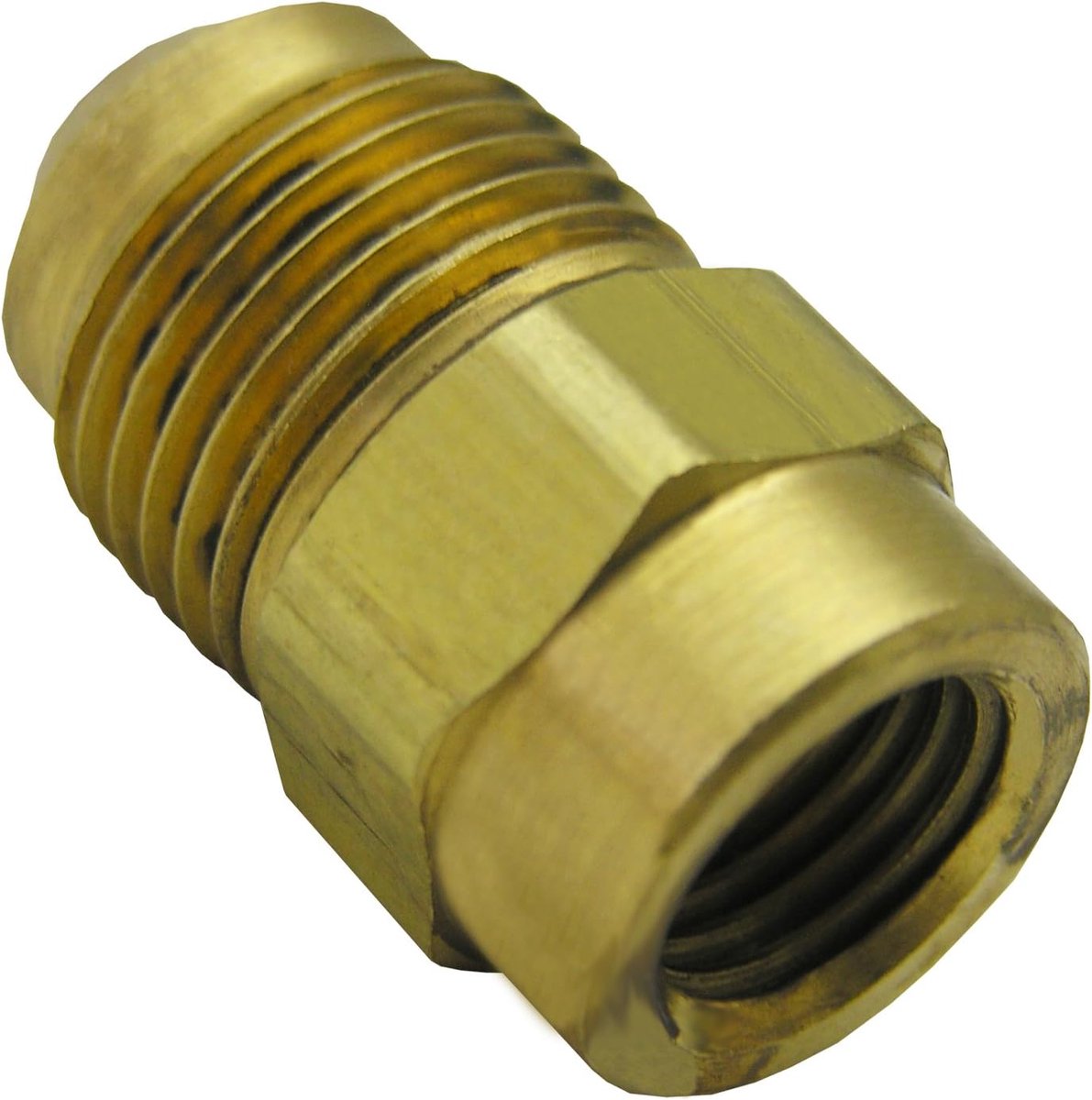 17-5813 1/4-inch vrouwelijke flare door 3/8-inch mannelijke flare messing adapter