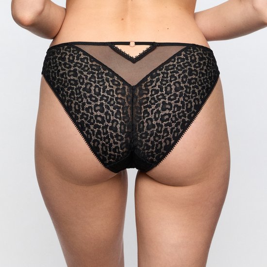 Zwarte slip met luipaardprint en V-vormig meshpaneel, gedetailleerd met een gouden ringetje aan de achterkant.