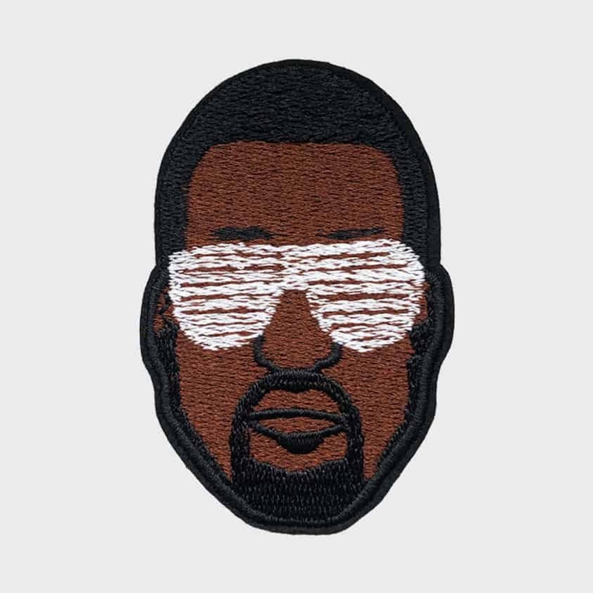 Patchy® – Kanye West Strijk Embleem Patch 7.6 x 5 cm