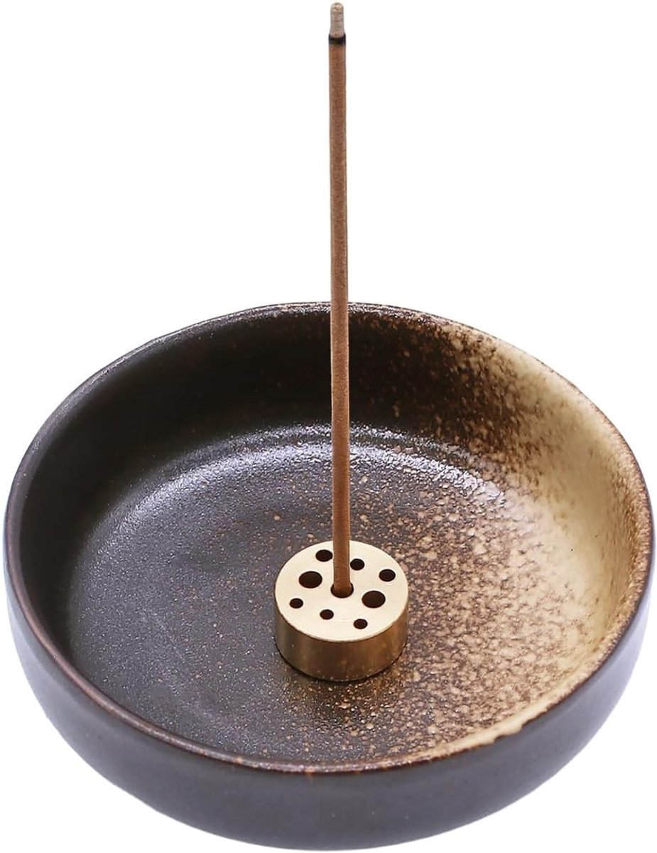 Handgemaakte keramische wierookhouder van 9 cm met messing inzet, perfect voor meditatie, yoga en interieurdecoratie, 9 gaten voor wierookstokjes