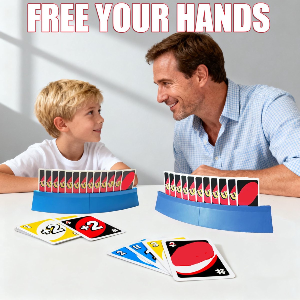 SnelShoppen - 4 stuks magnetische kaarthouders met 3 lagen, gebogen ontwerp voor kinderen en volwassenen, rood en blauw, ideaal voor spelletjes en eve