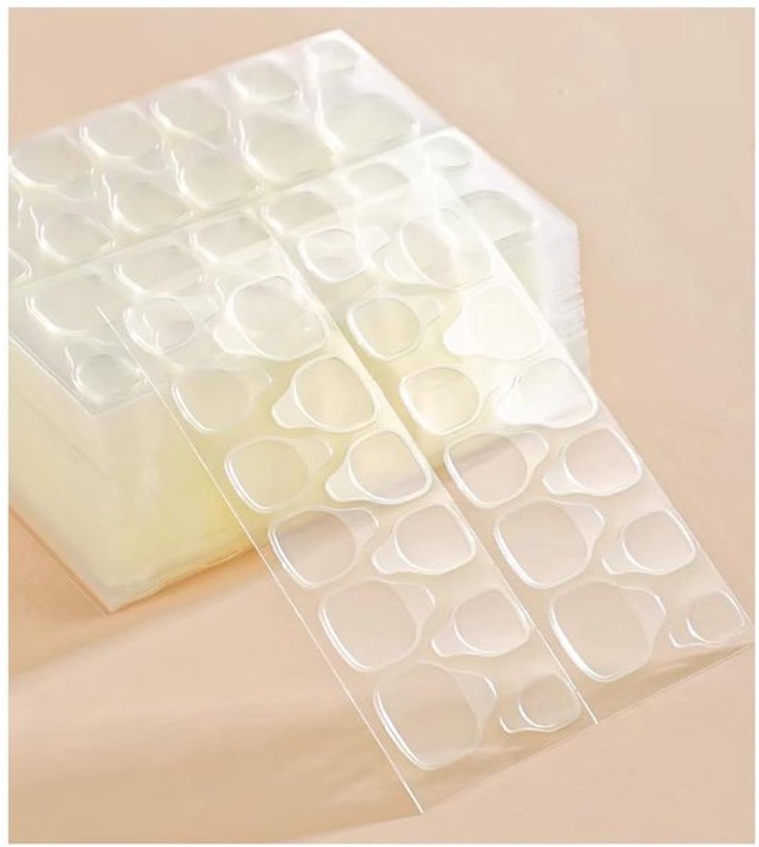 Nail Adhesive Pads 720 Stuks - Transparante Nagellijm Stickers - Zelfklevende Nagel Pads - Manicure Accessoires - Geschikt voor Beginners - Hoogwaardige Kwaliteit