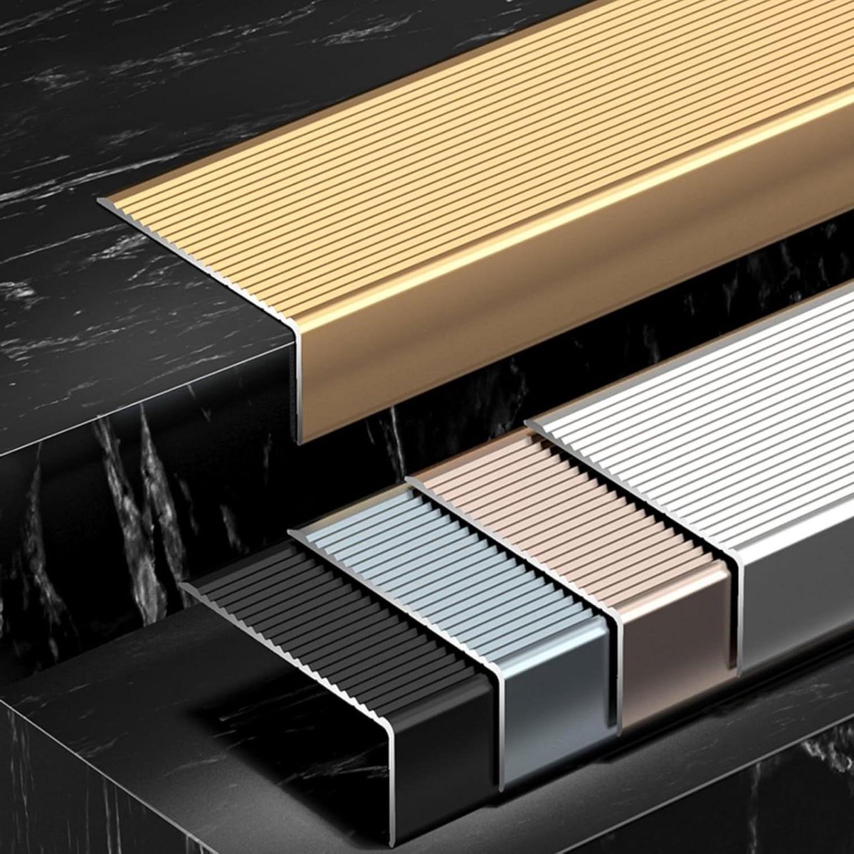 Traprand Aluminium - Trapneus Profiel - Veiligheid Verhogend - Antislip Verticale Strepen - 90 cm 50x30 mm - Paars Goud
