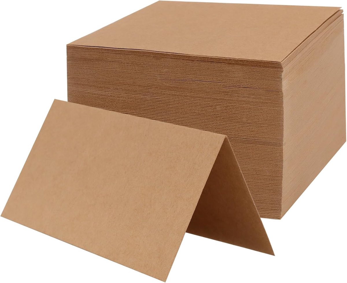 200 stuks tafelkaarten van kraftpapier, 10 x 10 cm, blanco naamplaatjes, bruin, plaatskaarten om zelf te beschrijven, voor bruiloft, verjaardag, evenementen
