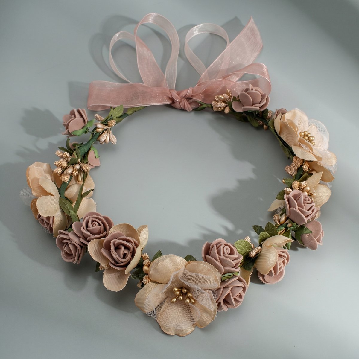 Kunstbloemen Hoofdkrans, Bloemencirkel Haarband met Satin‑Lint, Bruiloft & Fotoshoot Haaraccessoire,Bruine bruidsbloemenkrans in bosstijl