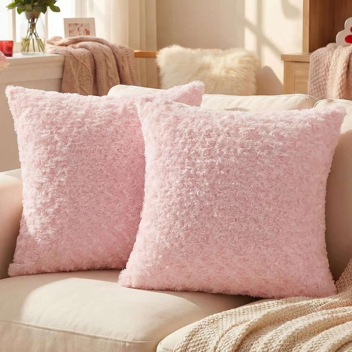 Omgoods - Set van 2 Hypoallergene Kussenhoezen van 60x60cm in Roze