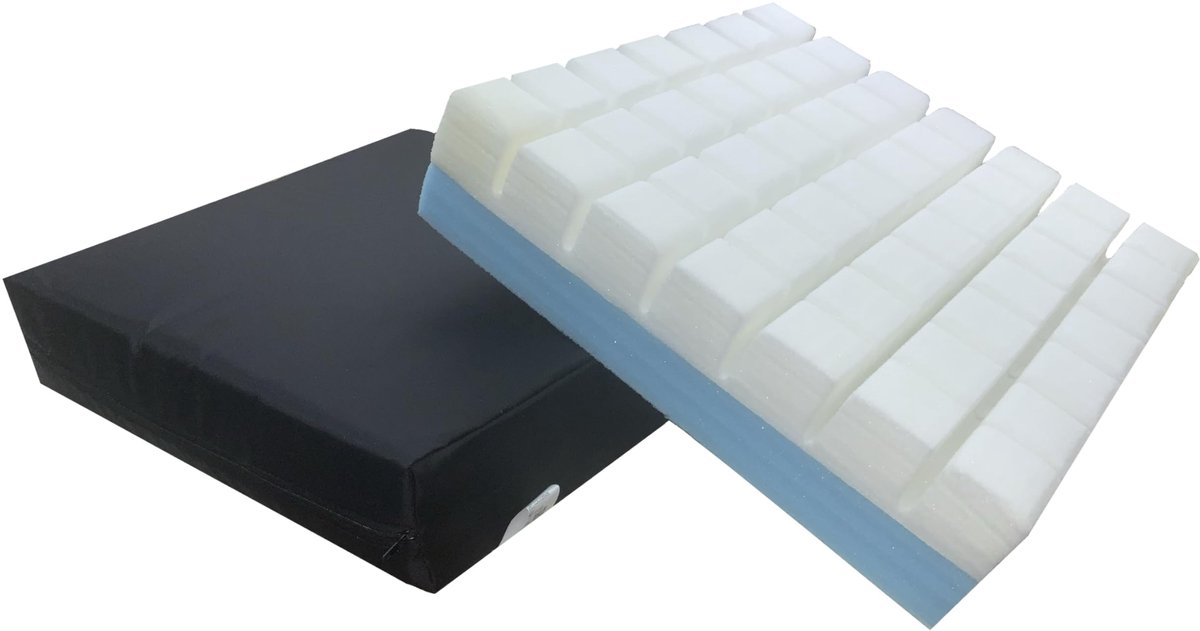 kussen gemaakt van HR-schuim en visco-elastisch materiaal, waterdicht en ademend. Orthopedisch kussen voor drukzweren.
