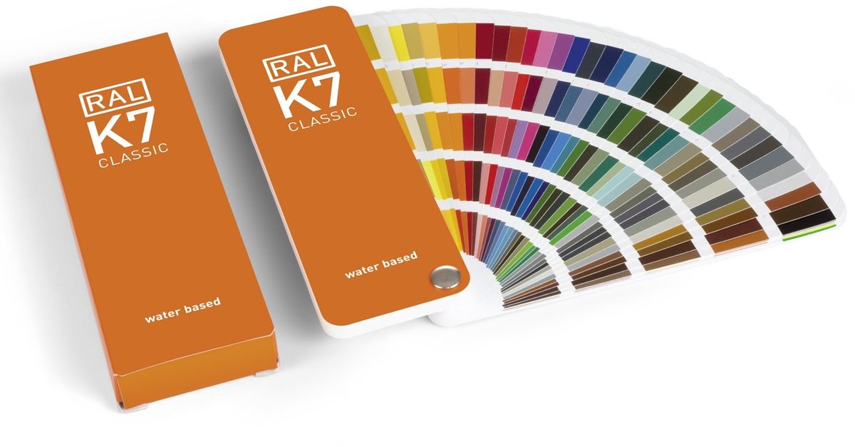 Elzusha - Kleurenwaaier K7 CLASSIC - 216 Glanzende Kleuren - Milieuvriendelijk