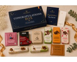 Luxe felicitatiecadeaubox – Belgische chocolade, koffie, thee & lekkernijen – Gepersonaliseerde wenskaart – Moodbox Gifts – Congratulations Box Select