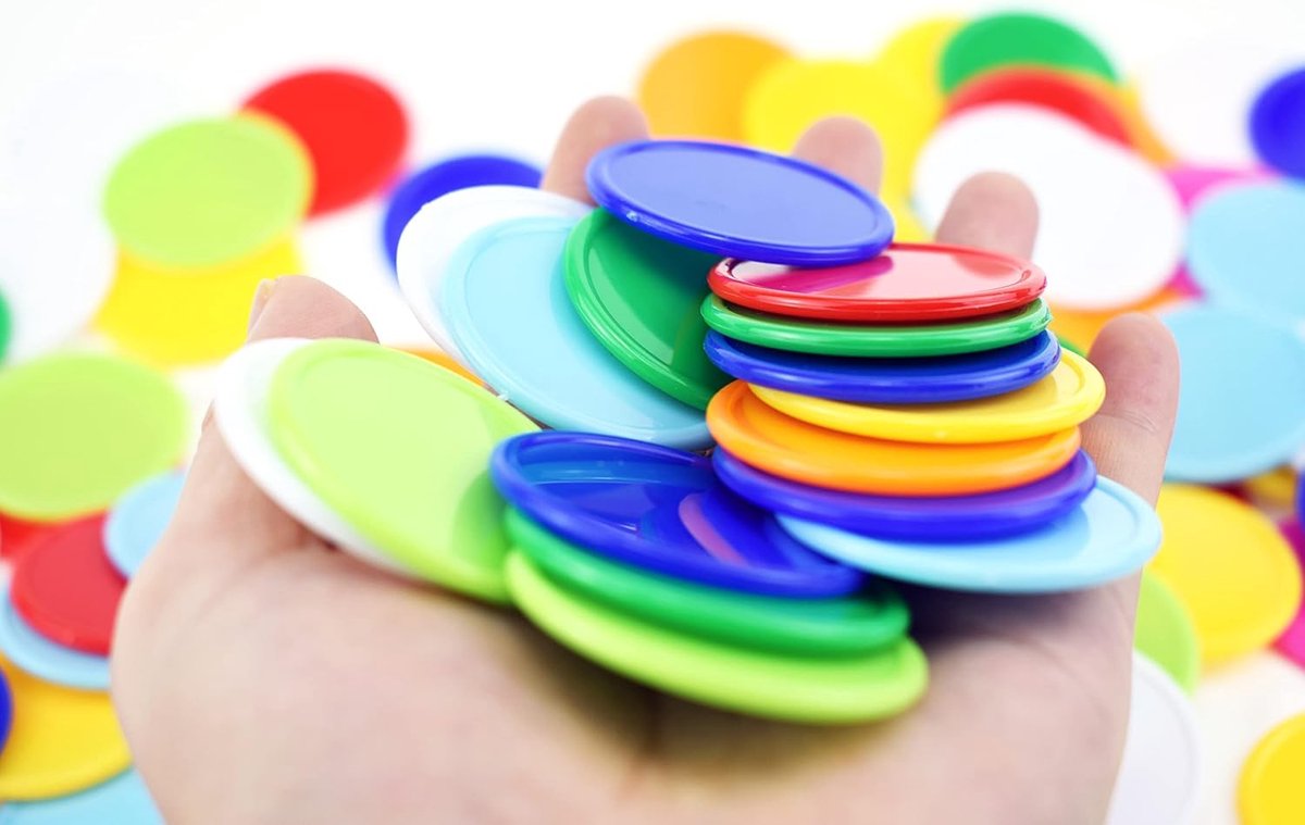 90 Bingo chips van kunststof, grote maat 3,7 cm, 9 kleuren, pokertoken, ideaal voor feestjes en scholen