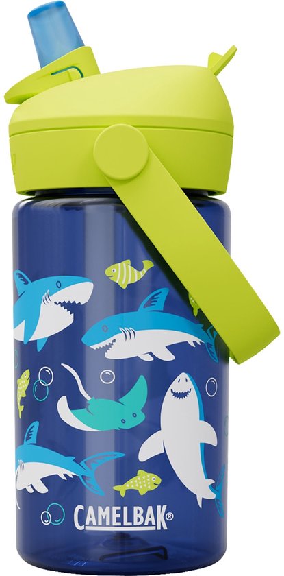 CamelBak drinkfles voor kinderen, blauw met haaien en rogjes. Groen handvat en rietje.
