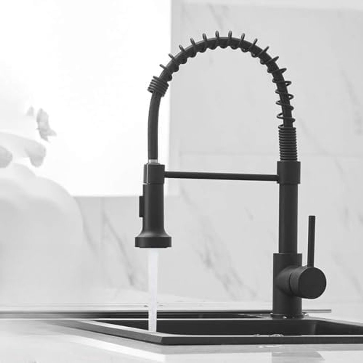 SnelShoppen - Hoge Boog Keukenkraan met Trekbare Douchekraan - Mat Zwart, Loodvrij Messing, 50,8 cm Hoog, Voor Keuken, Luxe Design