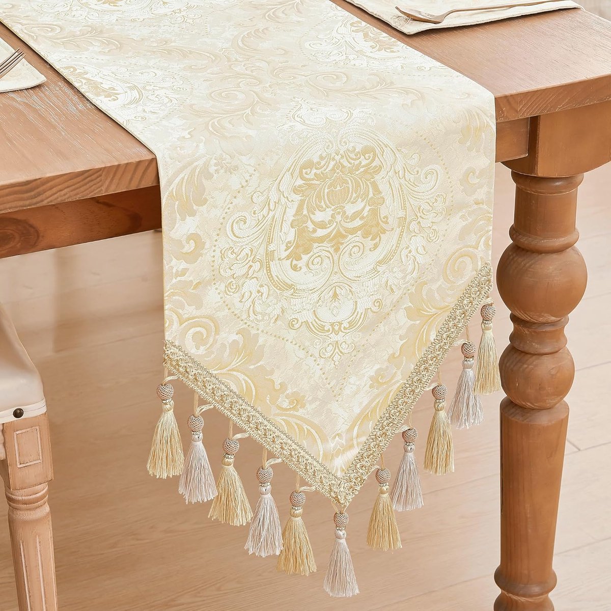 Tafelloper met Kwastjes, Dubbellaags Damast Tafelkleed voor Eettafel/ Eetkamer/ Restaurant/ Festivaldecoratie (33x274 cm, Lichtgoud)