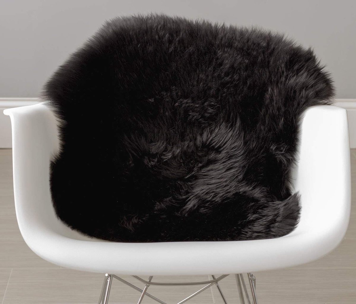Faux Fur Tapijt 75 x 120 cm - Kunstmatig Schapenvacht - Fluffy en Zacht - Perfect voor Woonkamer of Slaapkamer - ShopVlot