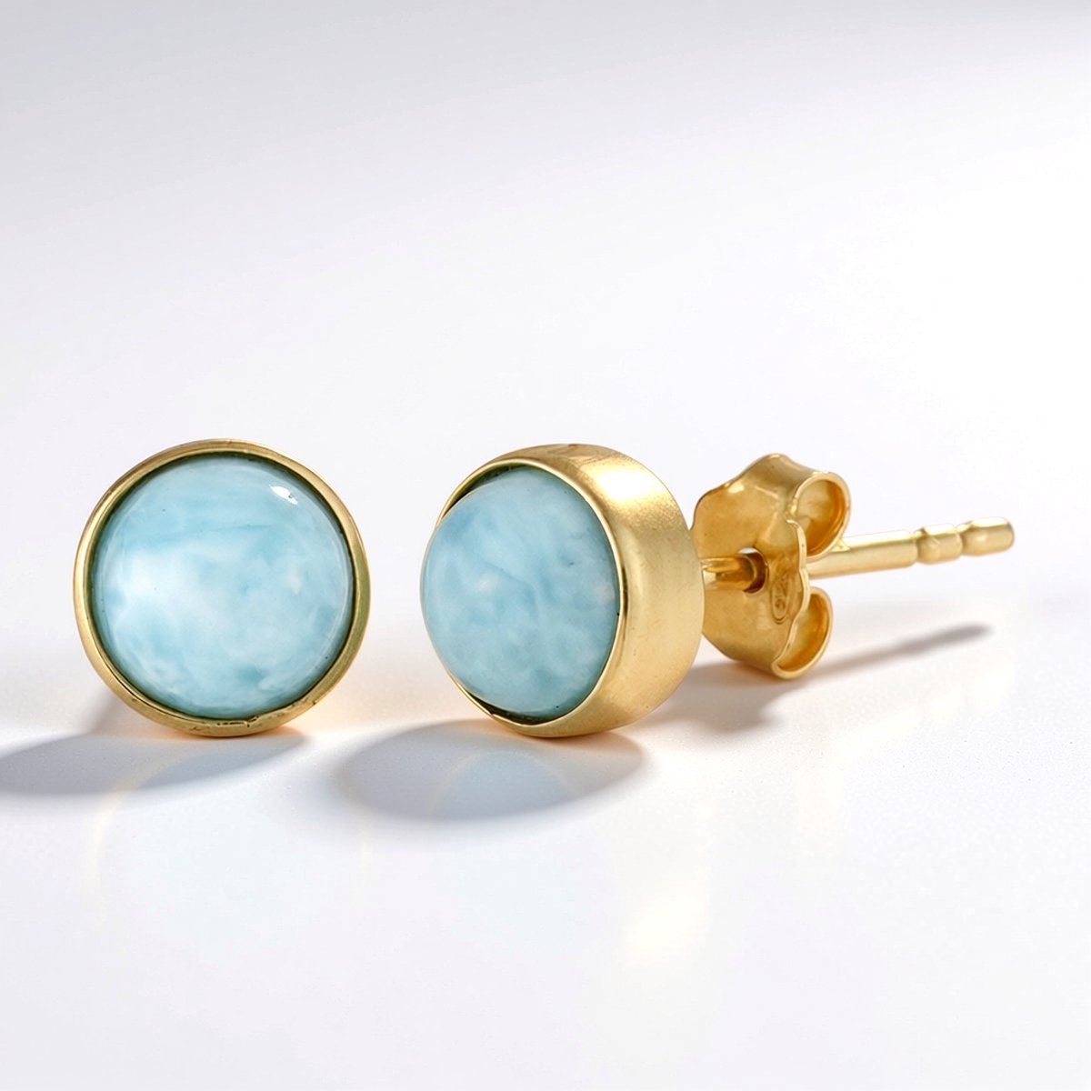 Cavill - 925 Sterling Zilveren Vergulde Oorbellen - 1,98 Ct Larimar Ronde Cabochon - Elegante Larimar Oorbellen - Sieraden Dominicaanse Republiek