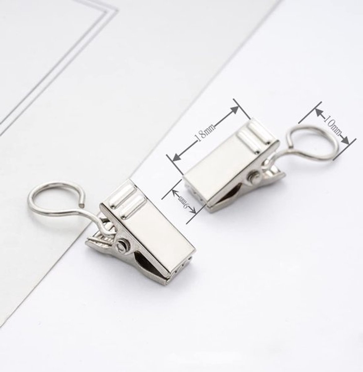 Gordijnclips 48 Stuks - Roestvrij Staal - Duurzaam - Handig voor Decoratie - Geschikt voor Douchegordijnen - Afmetingen 9x18x12 mm - Haakjes