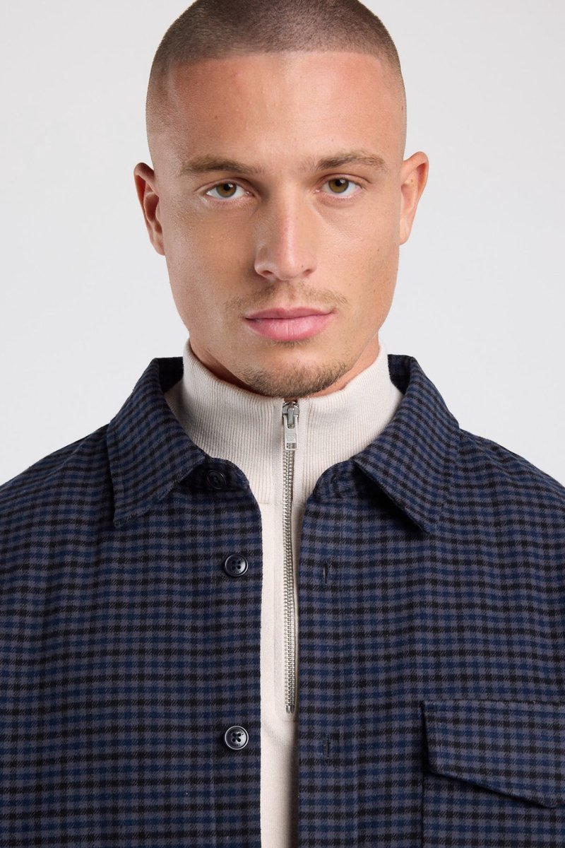 Flannel shirt Hero