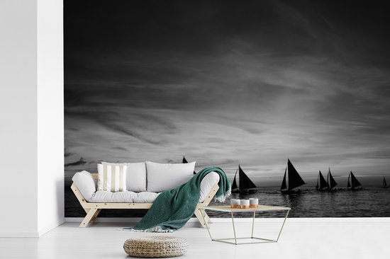 Papier peint - Papiers Papier peint photo Voiliers au large de Boracay - noir et blanc - largeur 450 cm x hauteur 300 cm