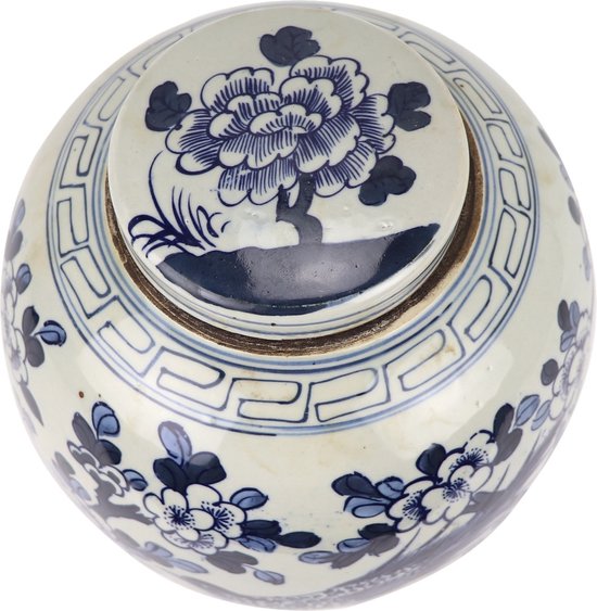 Bovenaanzicht van een blauw-witte gemberpot met bloemendecoratie. Van Fine Asianliving.