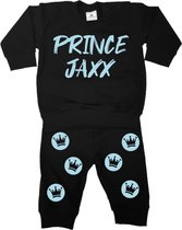 Pyjama jongen met naam-prince-zwart-lichtblauwe kroontjes-Maat 56/62