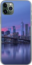 Geschikt voor iPhone 11 Pro Max hoesje - New York achter de Brooklyn Bridge - Siliconen Telefoonhoesje