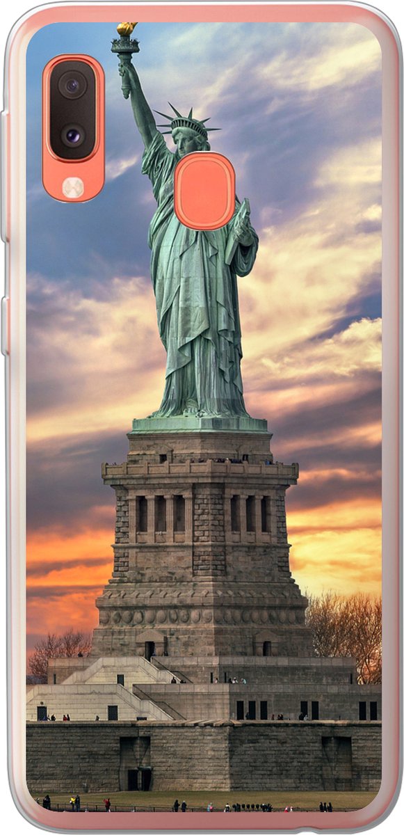 Telefoonhoesje Geschikt voor Samsung Galaxy A20e hoesje - Vrijheidsbeeld in New York tijdens zonsondergang - Siliconen Telefoonhoesje Telefoonhoesje