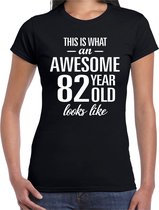 Awesome 82 year / 82 jaar cadeau t-shirt zwart dames 2XL