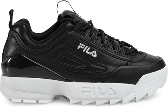 fila black and white