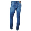 Achterkant van een man met een blauwe spijkerbroek, slim fit, met opgerolde broekspijpen. Bruin "CARS" label op de tailleband.