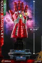 Hot Toys: Avengers Endgame - Hulk Version Nano Gauntlet 1:4 scale Figuur
