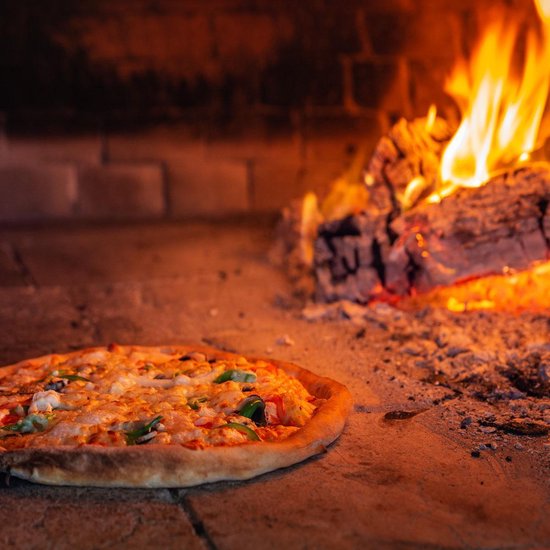 Pizzaovenborstel, pizzasteenborstel met schraper, grillborstel met houten handvat, pizzaaccessoires, lange handgreep, reinigingsborstel voor pizzaoven en pizzasteen