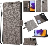 Voor Samsung Galaxy A22 5G Huid Voelen Reliëf Zonnebloem Horizontale Flip Lederen Case met Houder & Kaartsleuven & Portemonnee & Lanyard (Grijs)
