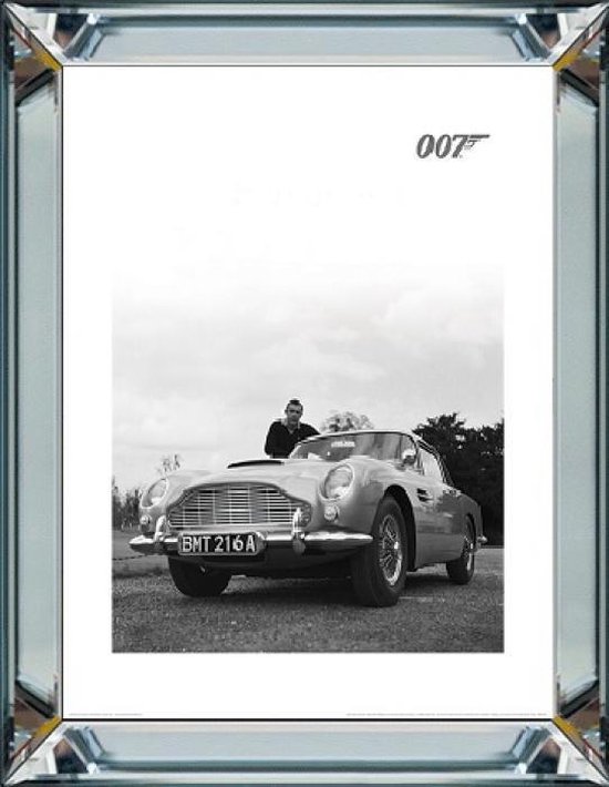 50 x 60 cm - Spiegellijst met prent - James Bond - Aston Martin - prent achter glas