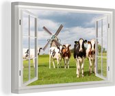 Doorkijk schilderij - Koe - Koeien - Molen - Weiland - Kudde - Gras - Landschap - Canvas doorkijk - Wanddecoratie - 90x60 cm